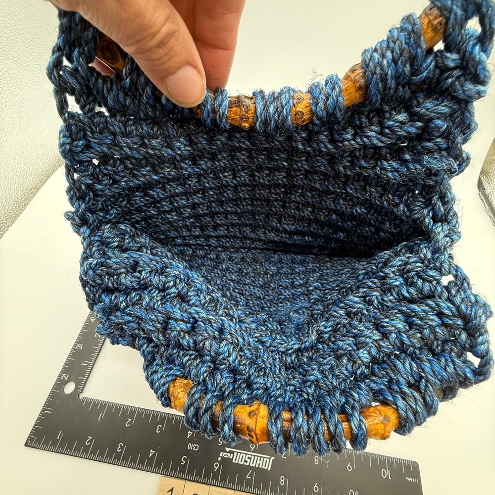 Blue Crochet Knit‎ Handbag with Round Bamboo Top Handles Boho cottage coastal - Picture 3 of 4